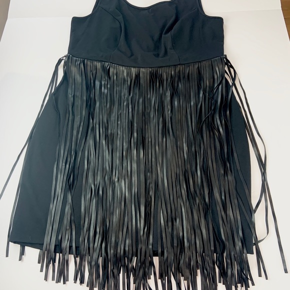 One piece dress !! Stunning and different ! NWT - Picture 8 of 9